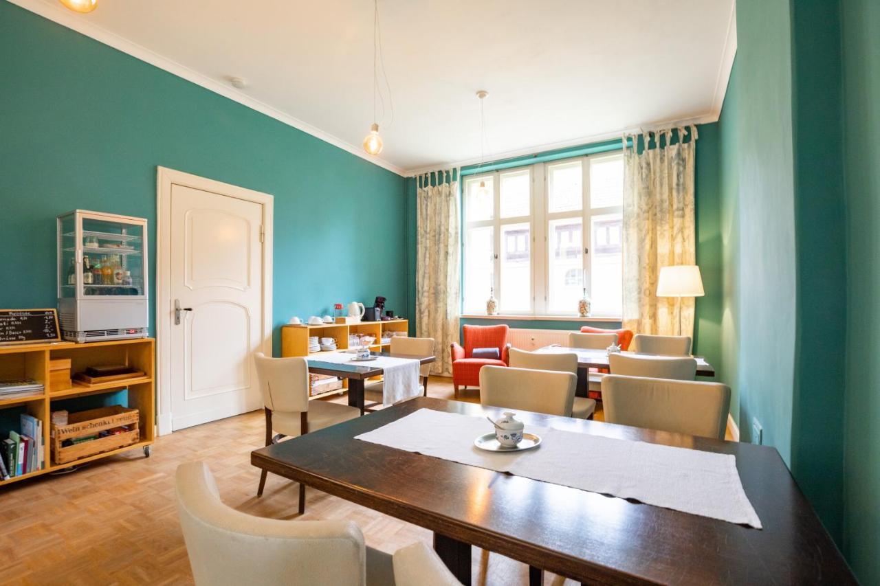 Kavaliershaus Krumke - Gaestehaus Im Schlosspark - Schluesselbox - Kein Tv Hotel Luaran gambar